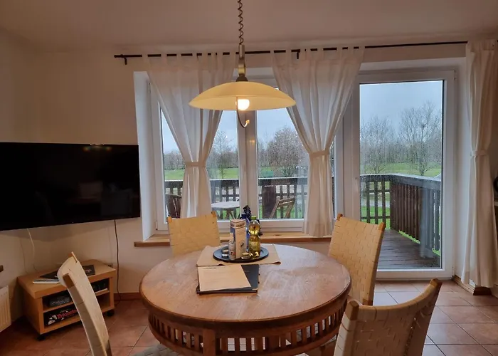 Apartment Gemuetliche Fuer Zwei In Ruhiger Lage- By Interhome